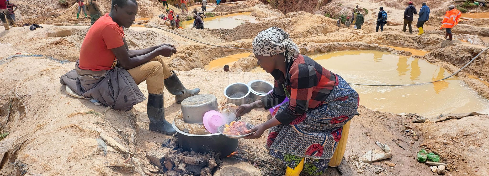 RDC: Les femmes de la mine: les creuseuses sans bêche